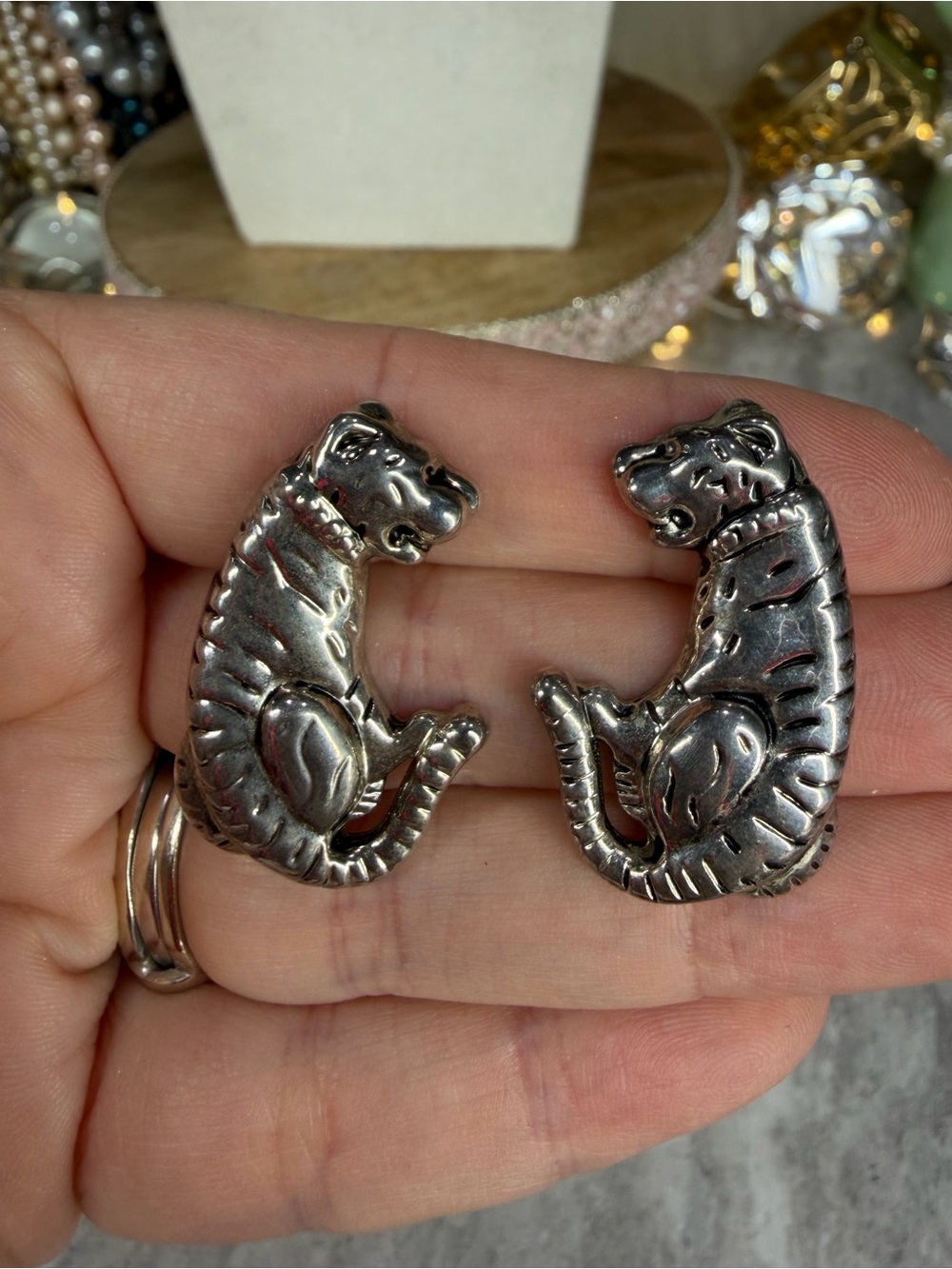 Vintage Tiger Earrings Big Cat Animal Figural Pierced Jewelry Silver Tone Jungle